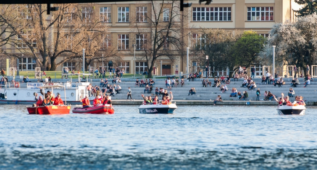 kurs motorowodny sharks wroclaw