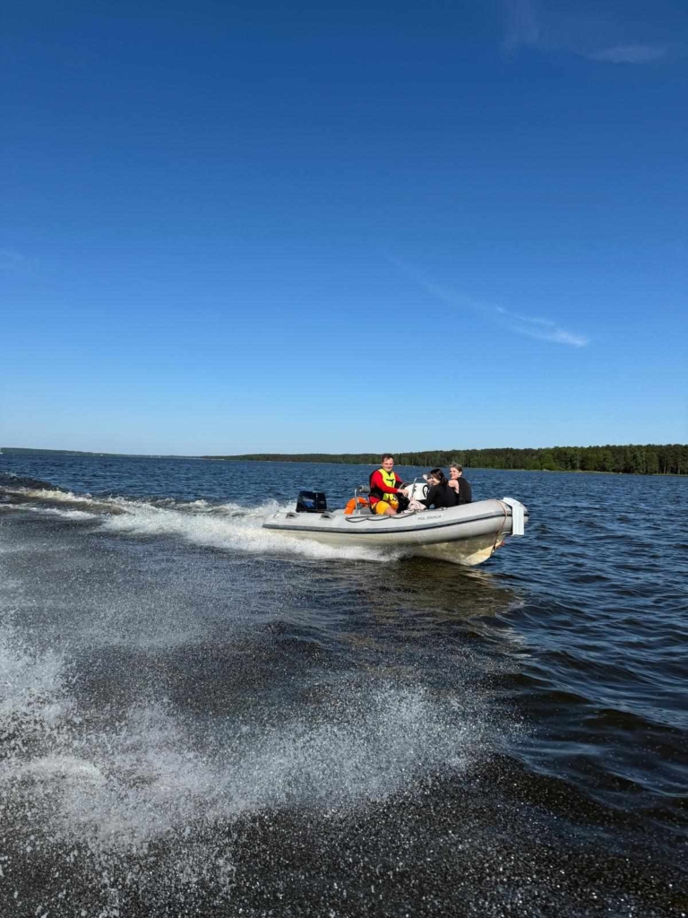 zalew sulejowski rejs motorowka