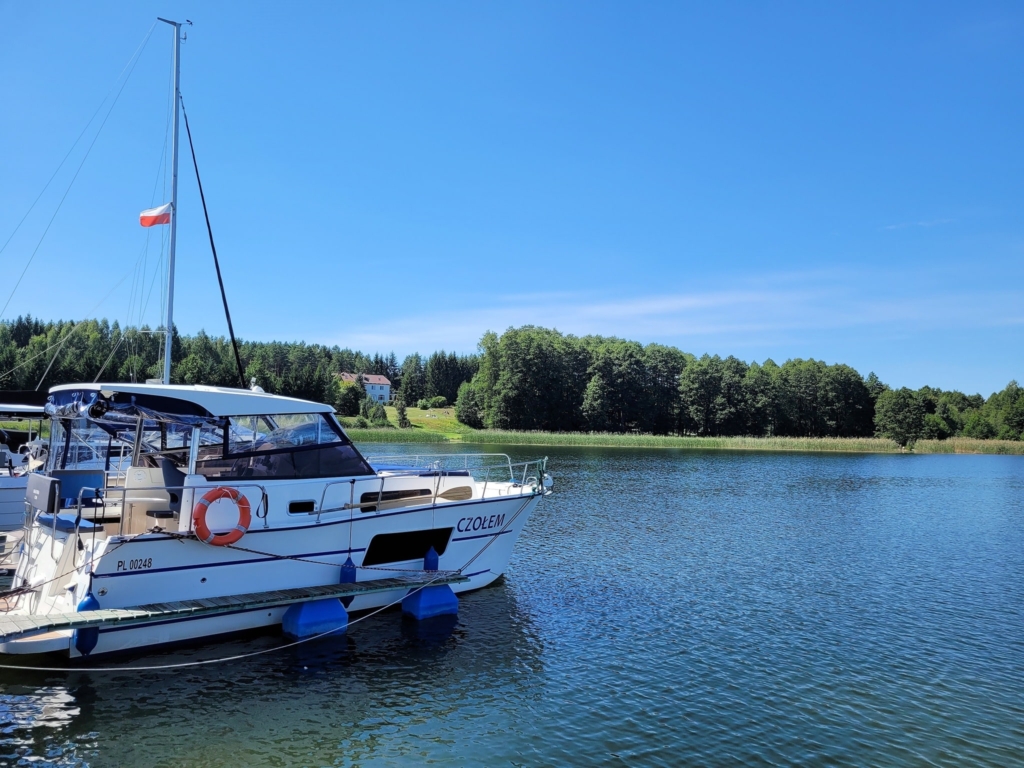 wynajem hosueboat wypozyczalnia
