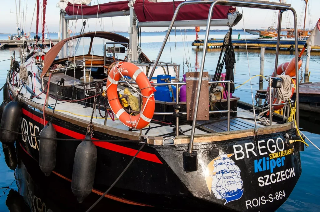 brego kokpit jachtu