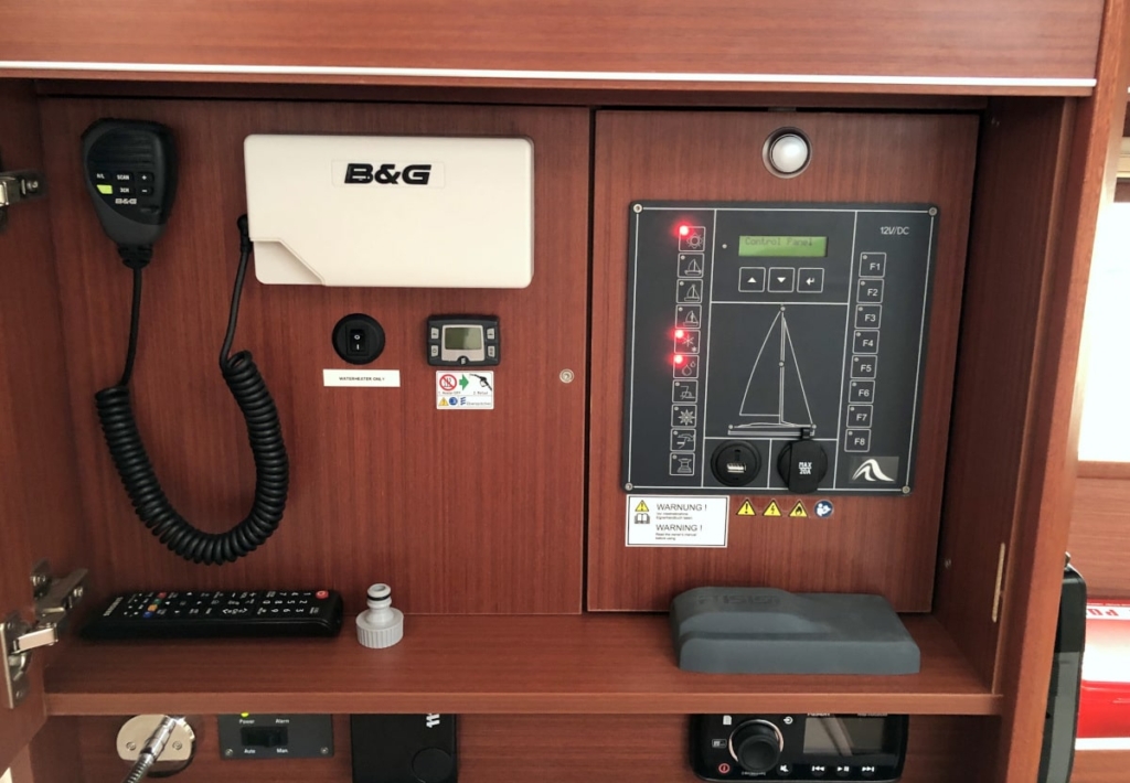 kamini my portofino –tablica jachtowa hanse 455