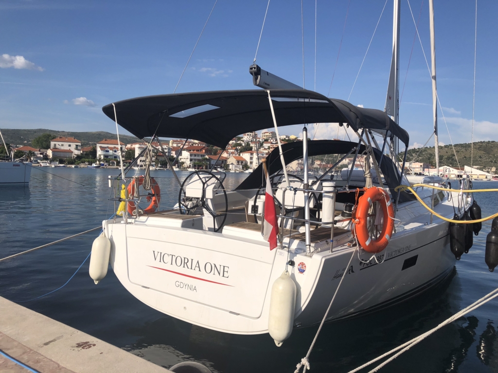 victoria one hanse 455 kamini charter