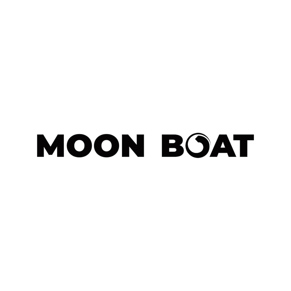 Moon Boat