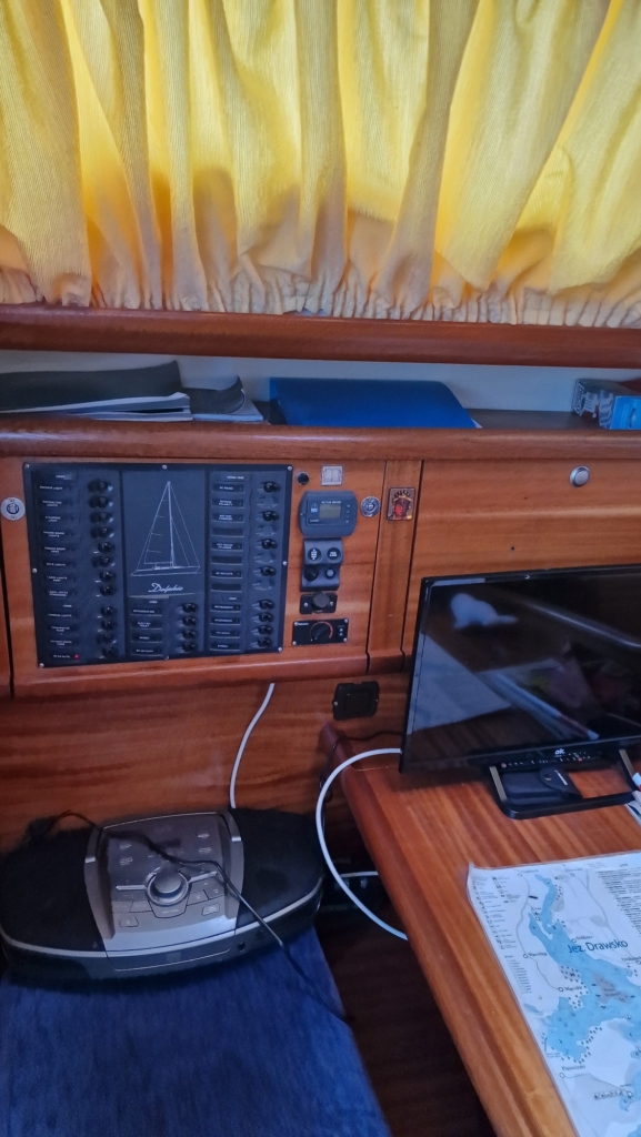 jacht delphia 37 rok prod 2007 5